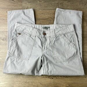 Gap Factory Women’s Mid Rise Grey Crop Capri, size 8